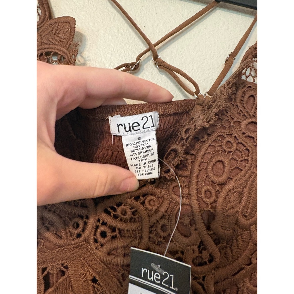 Rue 21 | Brown/Burnt Sienna Fully Lined Lace Applique Bodysuit - Picture 6 of 9